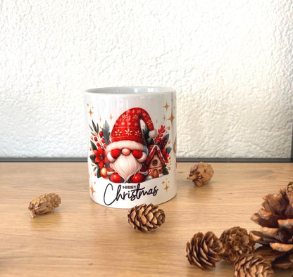 Mug de Noël, Gnome Rouge et Boules de Noël, Idée Cadeau Originale, Tasse de noël, Noël 2024, "Merry Christmas" mug, Cadeau de noël original