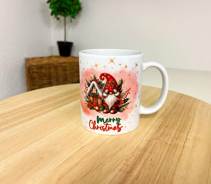 Mug de Noël, Gnome rouge sur fond rouge, Idée Cadeau Original, Tasse de noël, Merry Christmas, Noël 2024, Cadeau pour tous, Mug festif